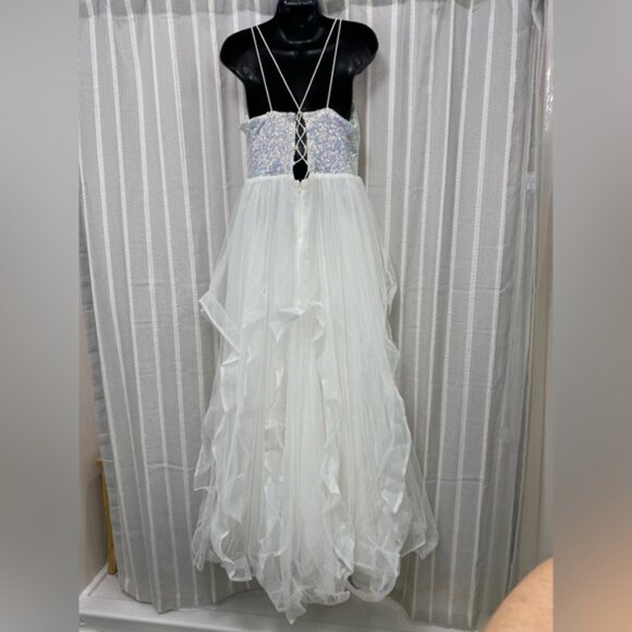 NWT Elegant White with Iridescent Sequins Prom Homecoming Wedding Gown Size XL - Picture 7 of 16